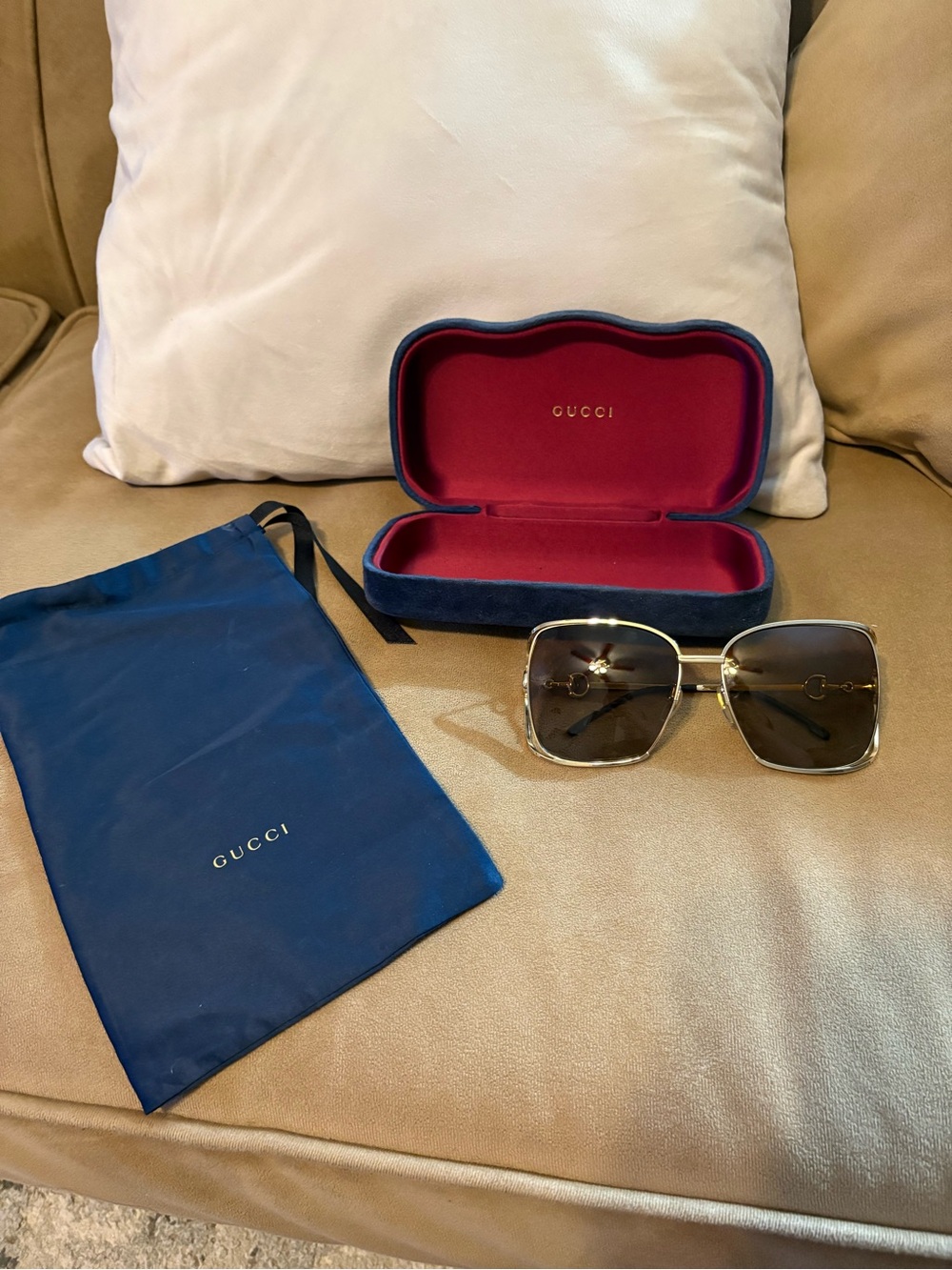 Gucci Horsebit Oversized Gold Frame Sunglasses with Brown Gradient Lenses